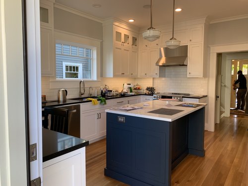 black_star_homes_cabinetpainters17.jpg