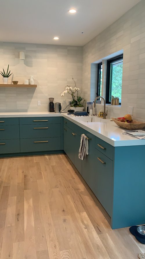 black_star_homes_cabinetpainters2.jpg